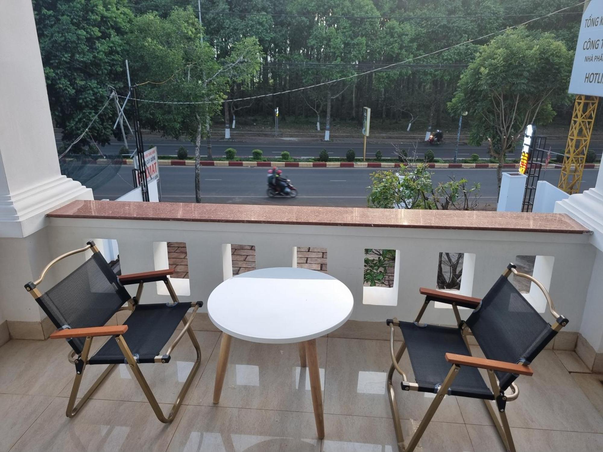 Khoi Dai Hotel 부온마투옷 외부 사진